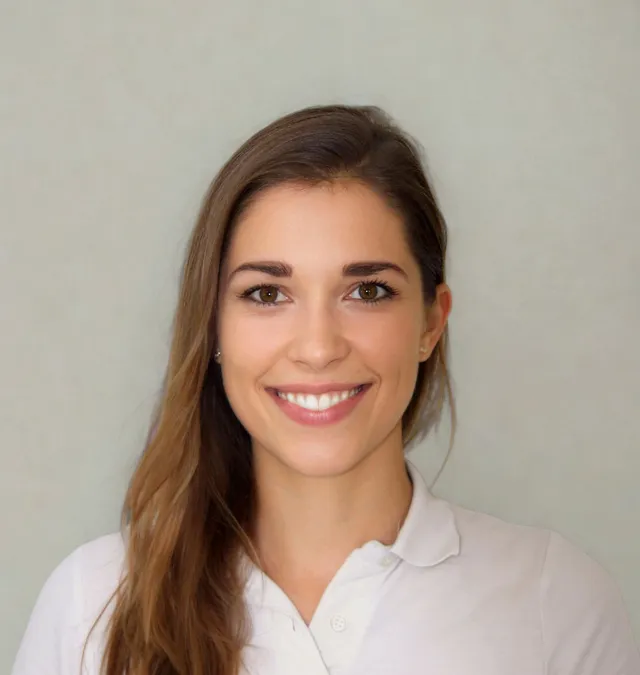 Mgr. Zuzana Straková